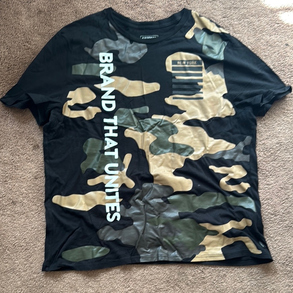 Express Camo And Black Crew Neck T-Shirt